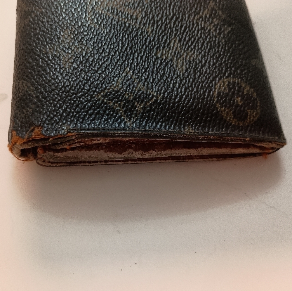 Authentic Vintage Louis Vuitton Monogram Sarah long Wallet - Picture 6 of 15